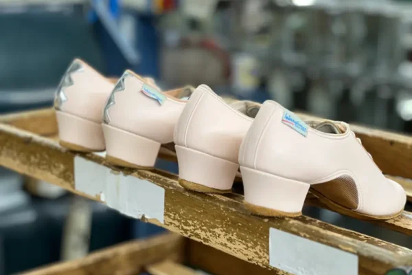 Artiste SS - Himalayan Rose, Split Sole Ladies Teaching and Practice Dance Shoes (Pictured on the 1.5" Heather Heel)